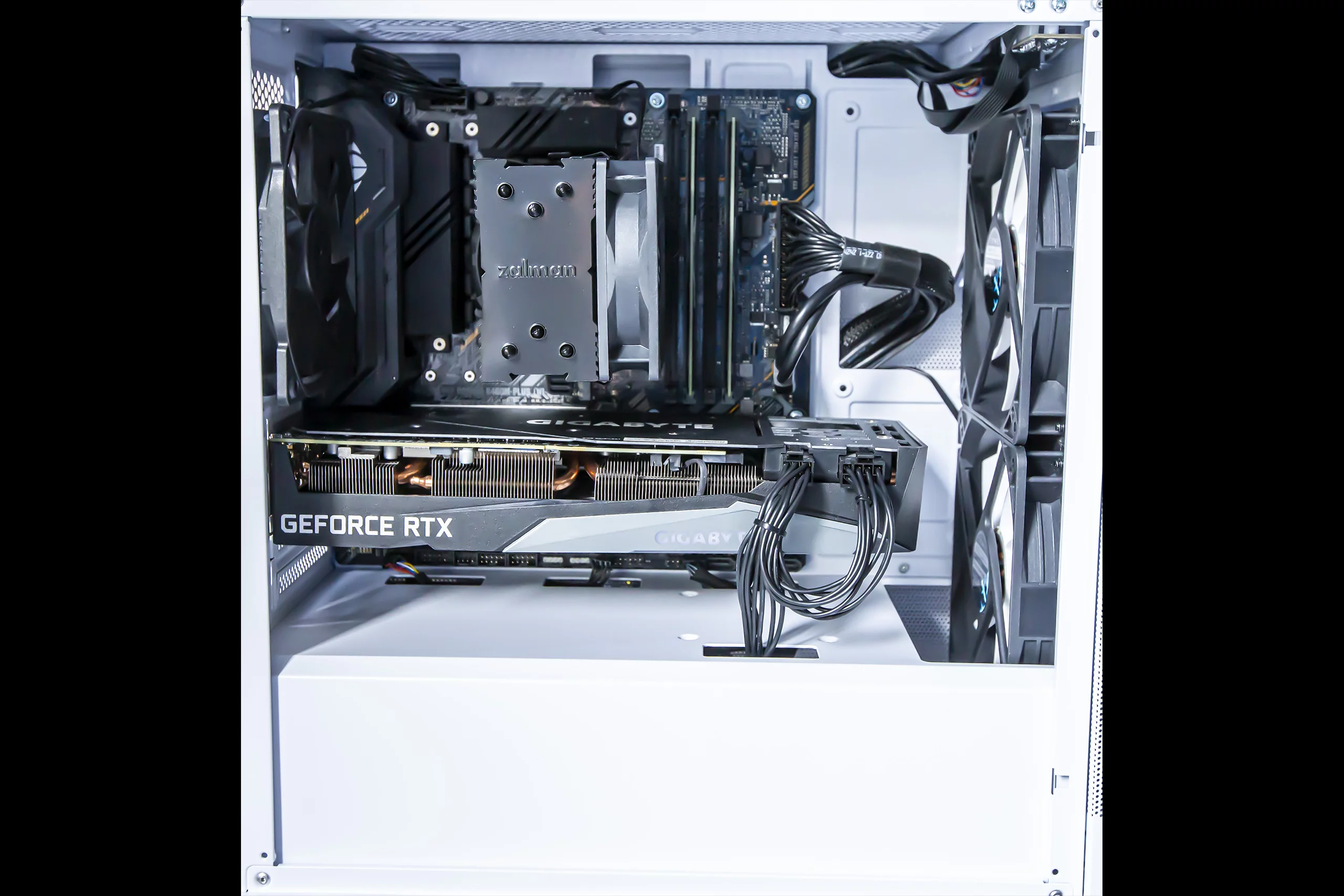 PC Gamer GTHINKS Lyon — I5 10600K | RTX 3070 Ti 8Go | 32Go DDR4 — photo 2