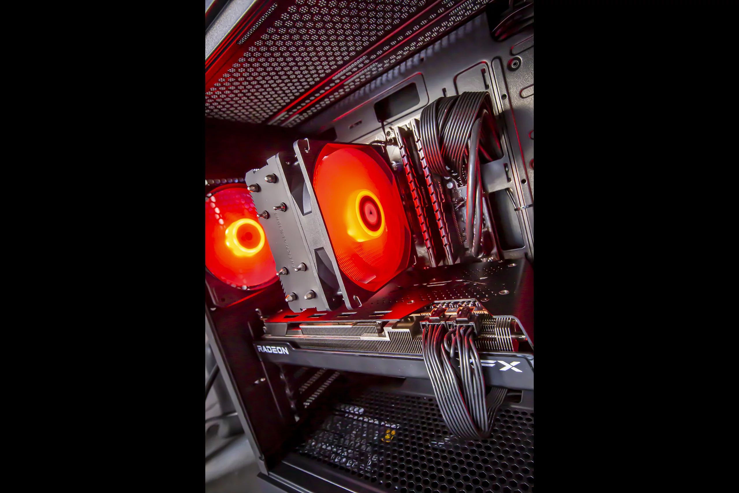PC Gamer GTHINKS Lyon — I5 13400F | RX 7800 XT 12Go | 32Go DDR4 — photo 3
