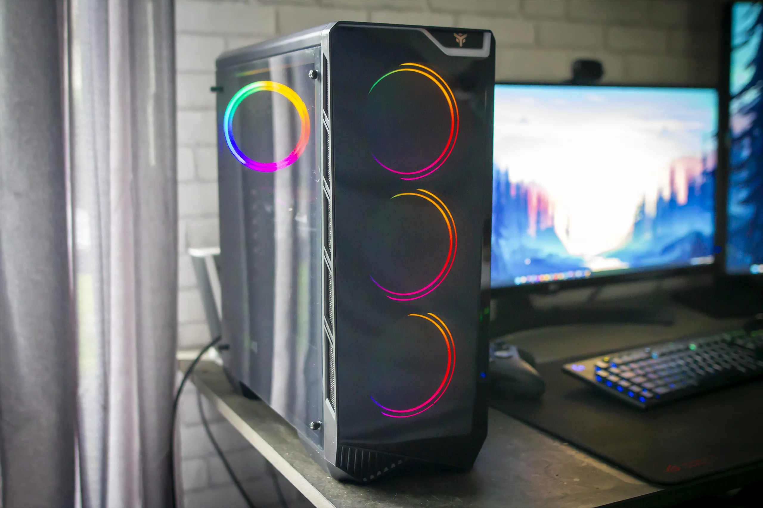 PC Gamer GTHINKS Lyon — I5 4590| RX 570 8Go | 16Go DDR3 — photo 1