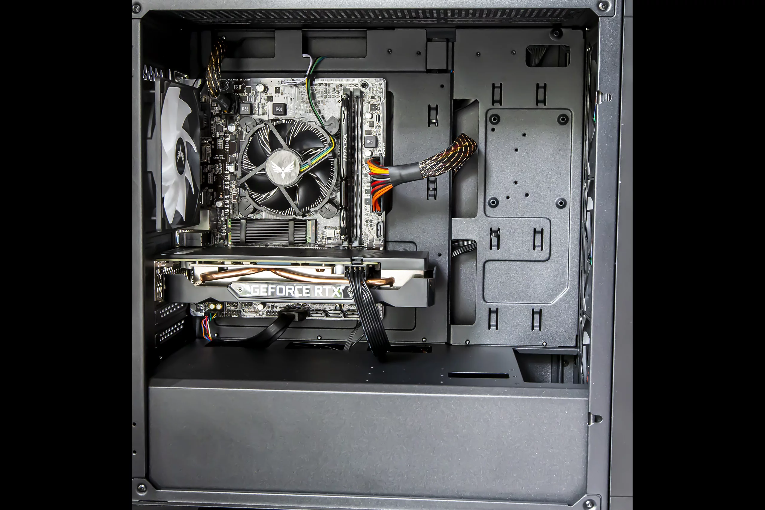 PC Gamer GTHINKS Lyon — I5 7400 | RTX 2060 Super 8Go | 16Go DDR4 — photo 5
