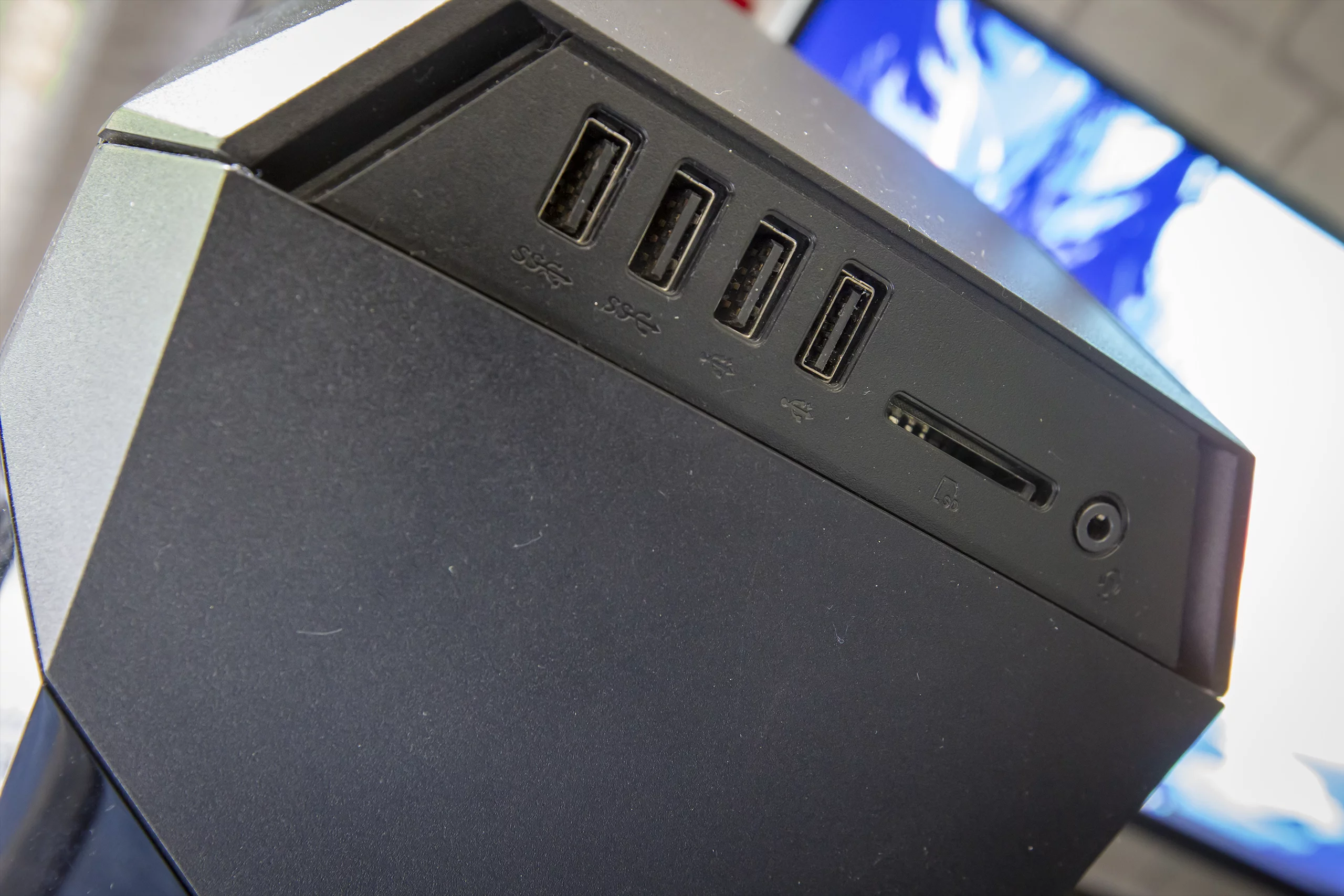 PC Gamer GTHINKS Lyon — I5 8400 | RTX 2060 6Go | 16Go DDR4 — photo 3