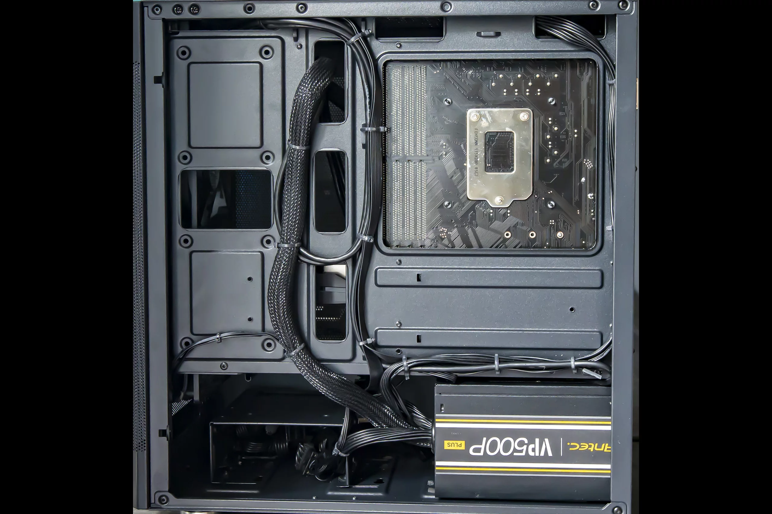PC Gamer GTHINKS Lyon — I5 9400F | GTX 1660 Super 6Go | 16Go DDR4 — photo 3