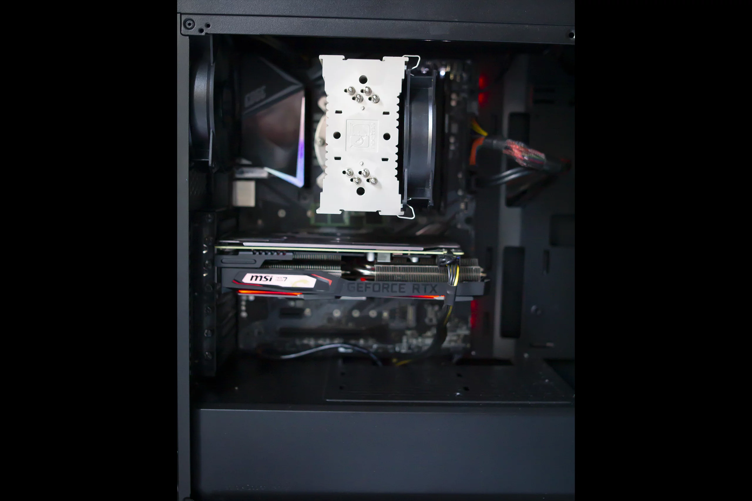 PC Gamer GTHINKS Lyon — I5 9400F | RTX 2060 S 8Go | 16Go DDR4 — photo 2