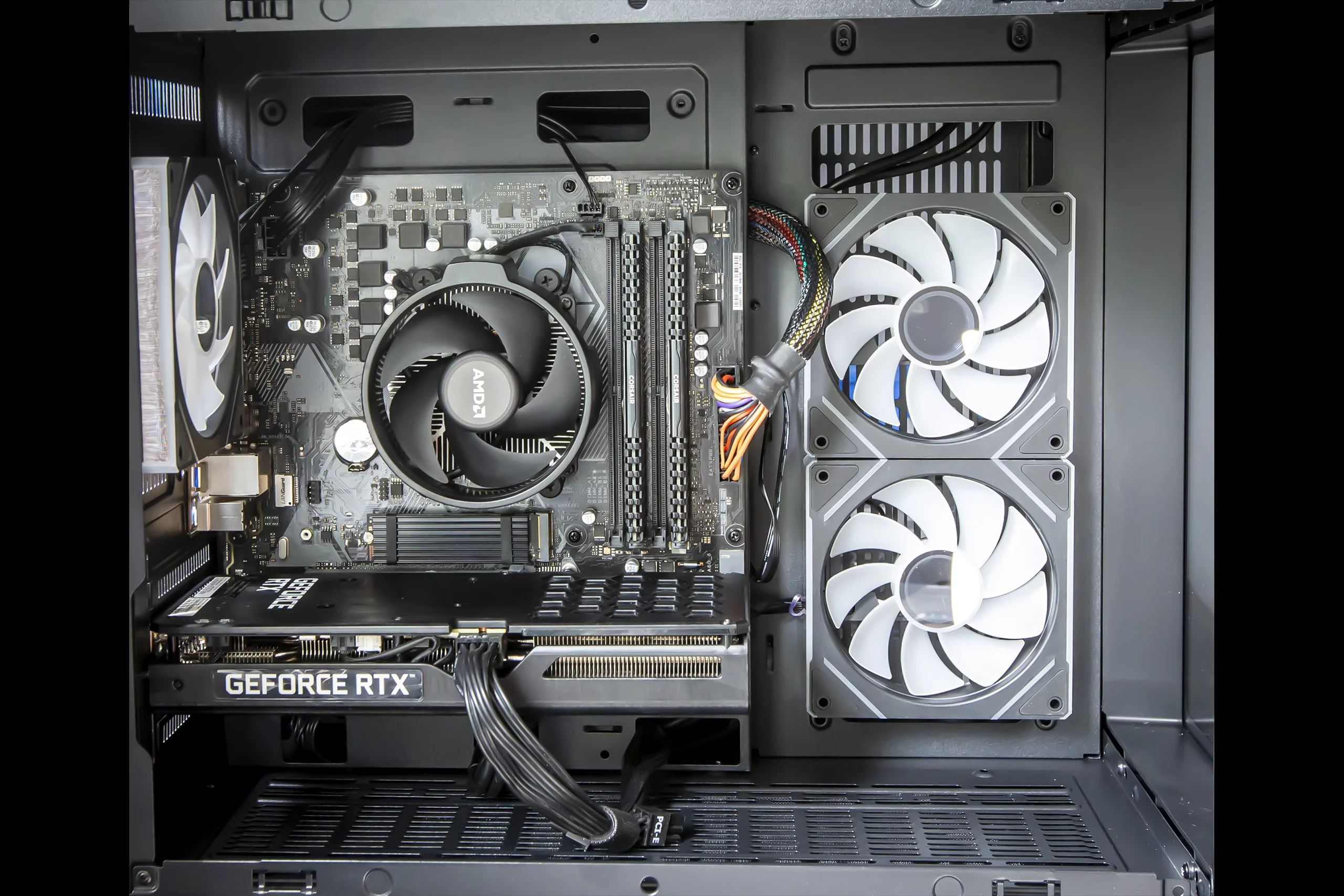 PC Gamer GTHINKS Lyon — R5 4500G | RTX 3060 12Go | 16Go DDR4 — photo 6