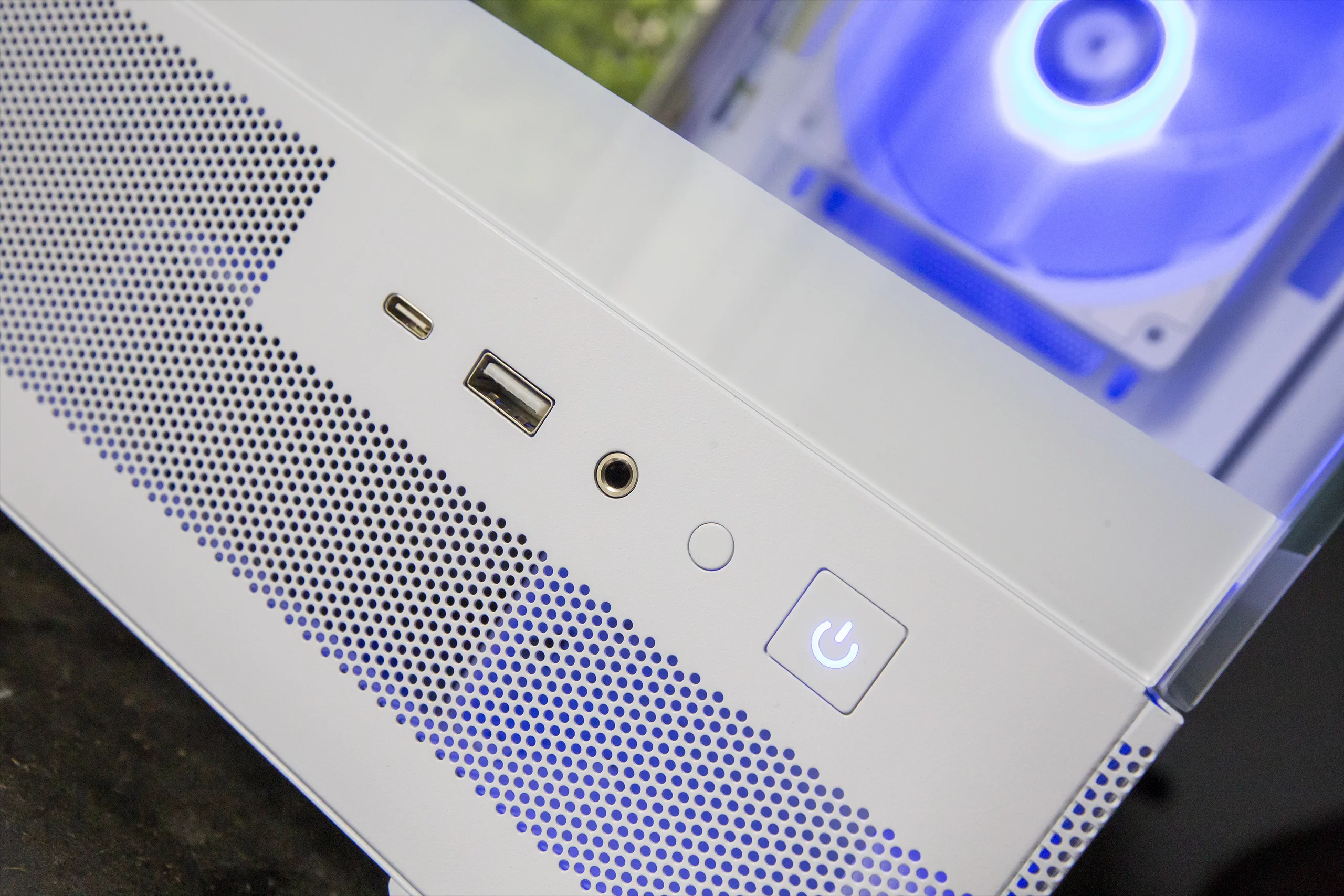 PC Gamer GTHINKS Lyon — R5 5600X | RTX 4060 Ti 8Go | 32Go DDR4 — photo 5