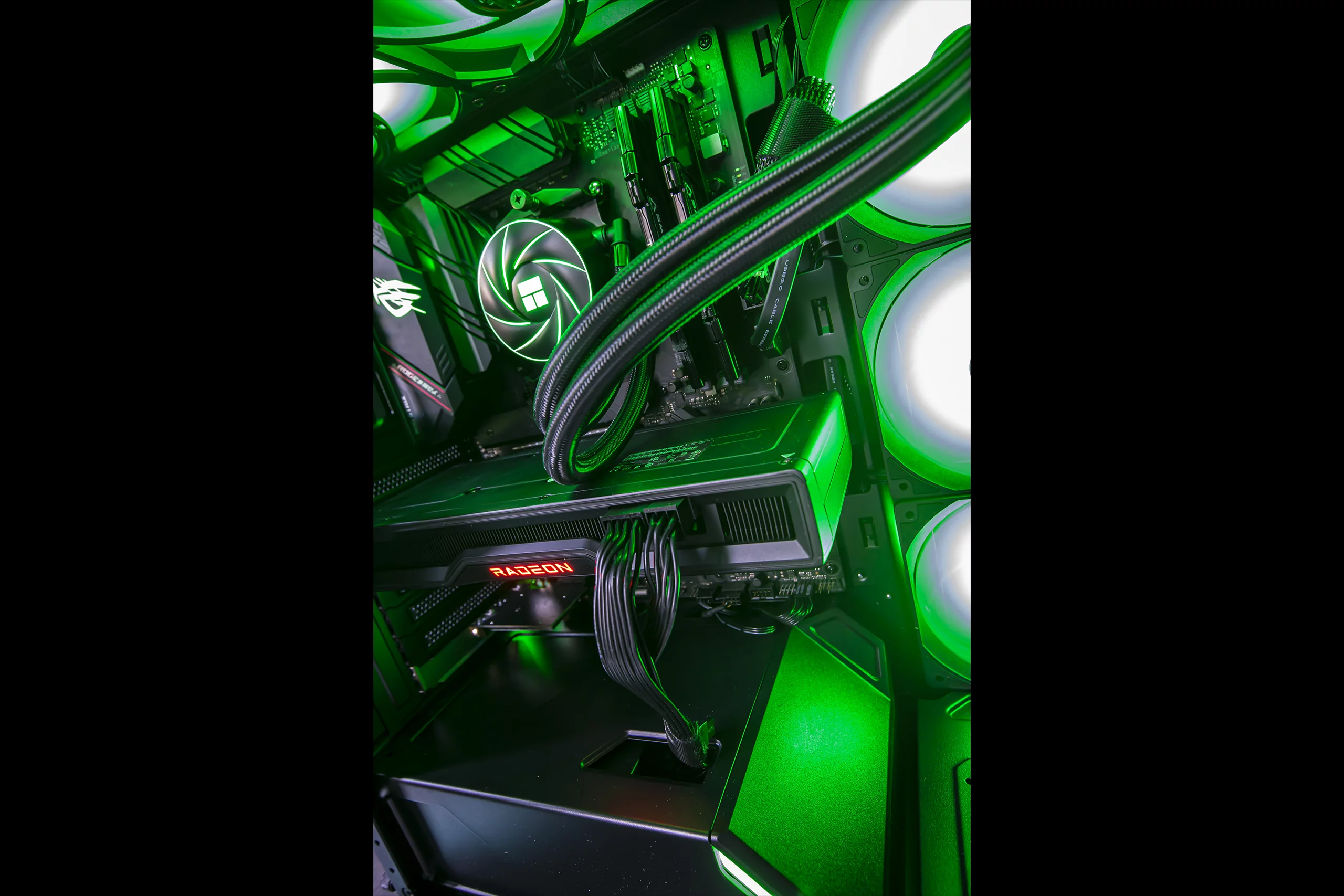 PC Gamer GTHINKS Lyon — R5 5600X | RX 6750 XT 12Go | 32Go DDR4 — photo 3