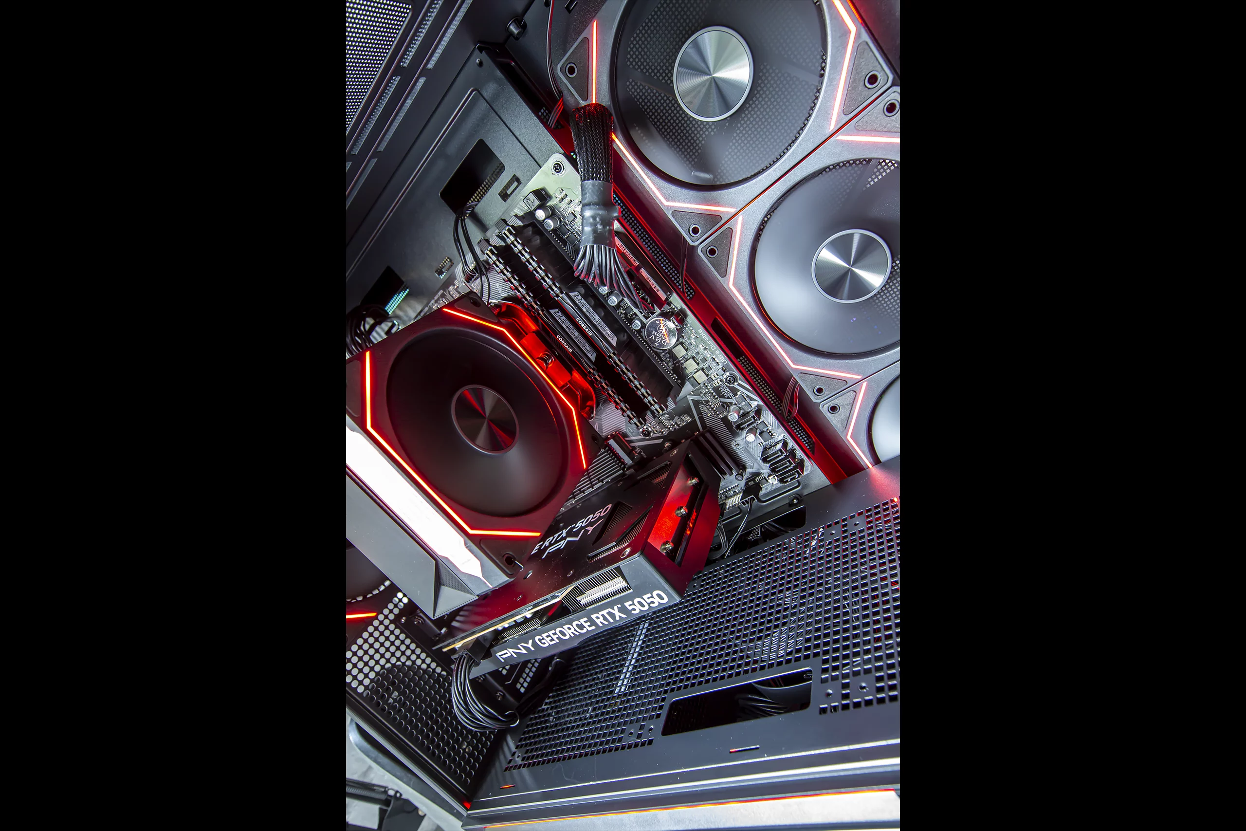 PC Gamer GTHINKS Lyon — R7 3700X | RTX 5050 8Go | 32Go DDR4 — photo 3