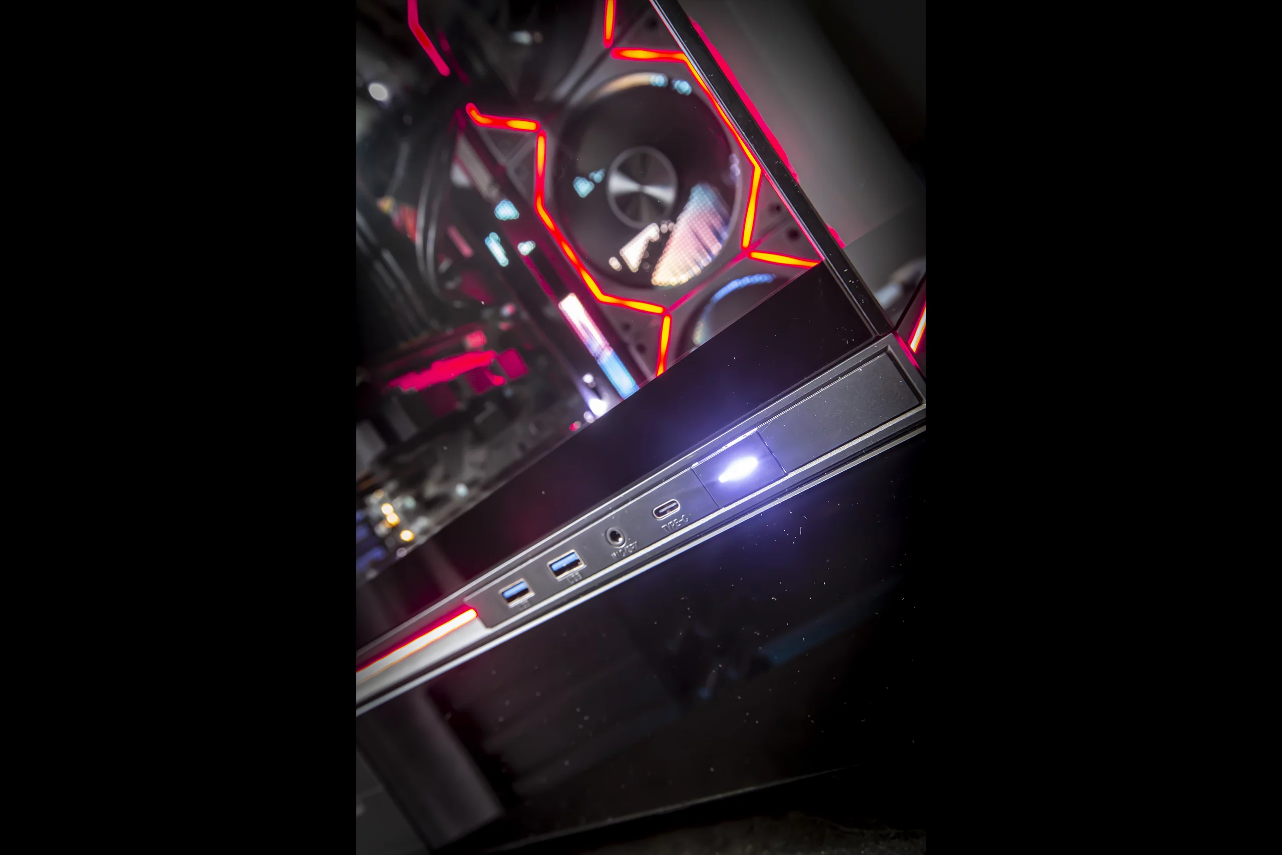 PC Gamer GTHINKS Lyon — R7 3700X | RTX 5050 8Go | 32Go DDR4 — photo 5
