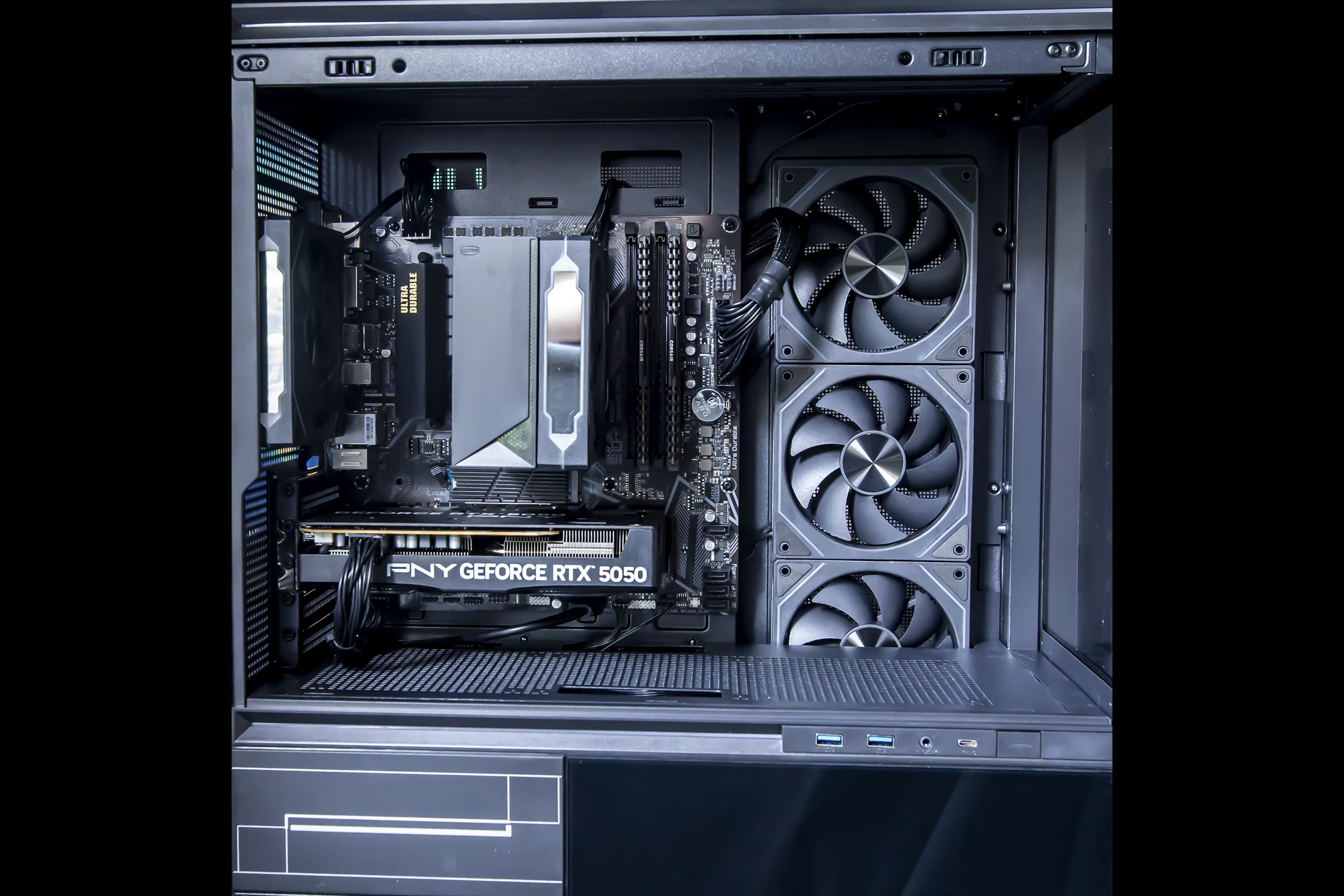 PC Gamer GTHINKS Lyon — R7 3700X | RTX 5050 8Go | 32Go DDR4 — photo 6