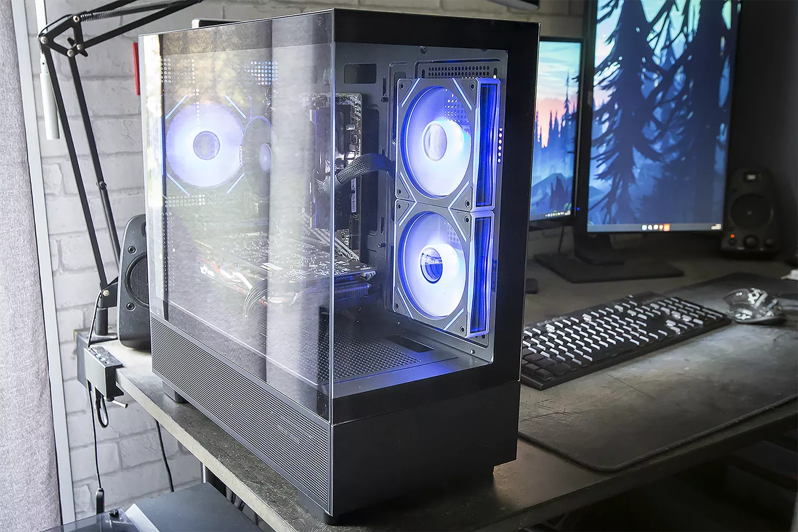 PC Gamer GTHINKS Lyon — Swap boîtier + Upgrade + Full clean — après (vue 1)