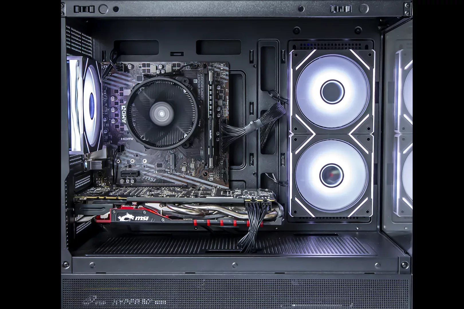 PC Gamer GTHINKS Lyon — Swap boîtier + Upgrade + Full clean — après (vue 2)