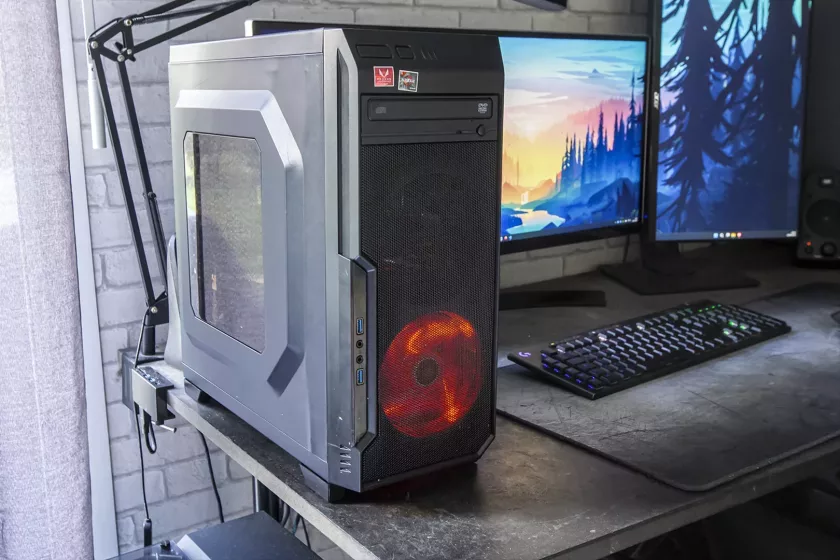 PC Gamer GTHINKS Lyon — Swap boîtier + Upgrade + Full clean